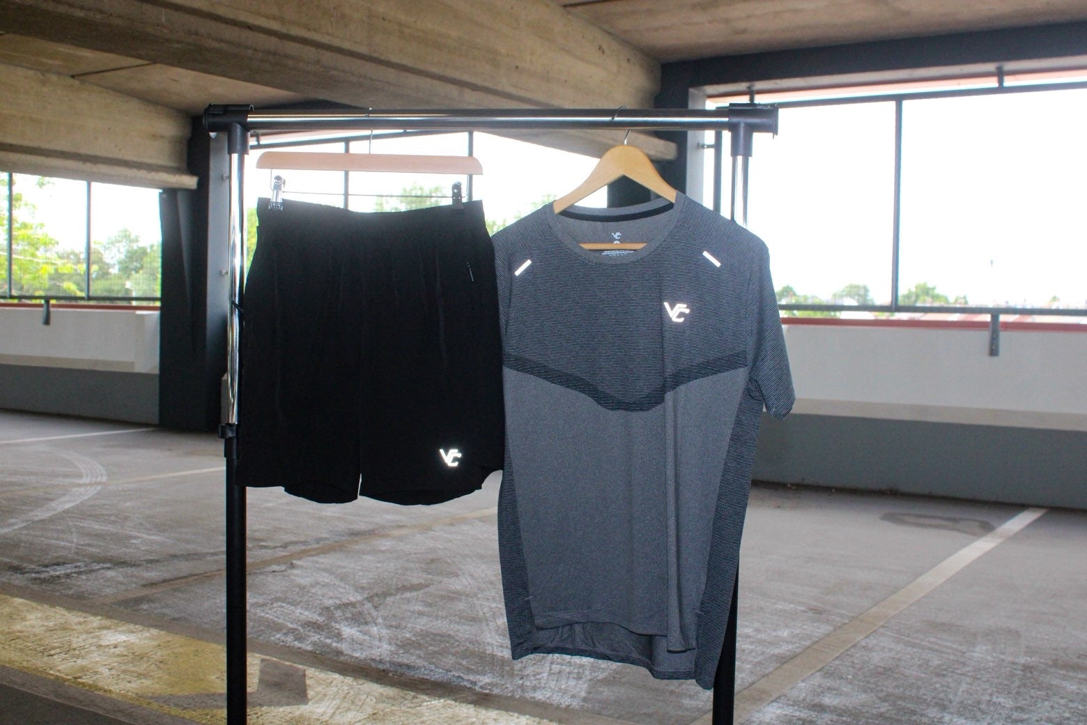 VC Essential Set ‘Grey/Black’