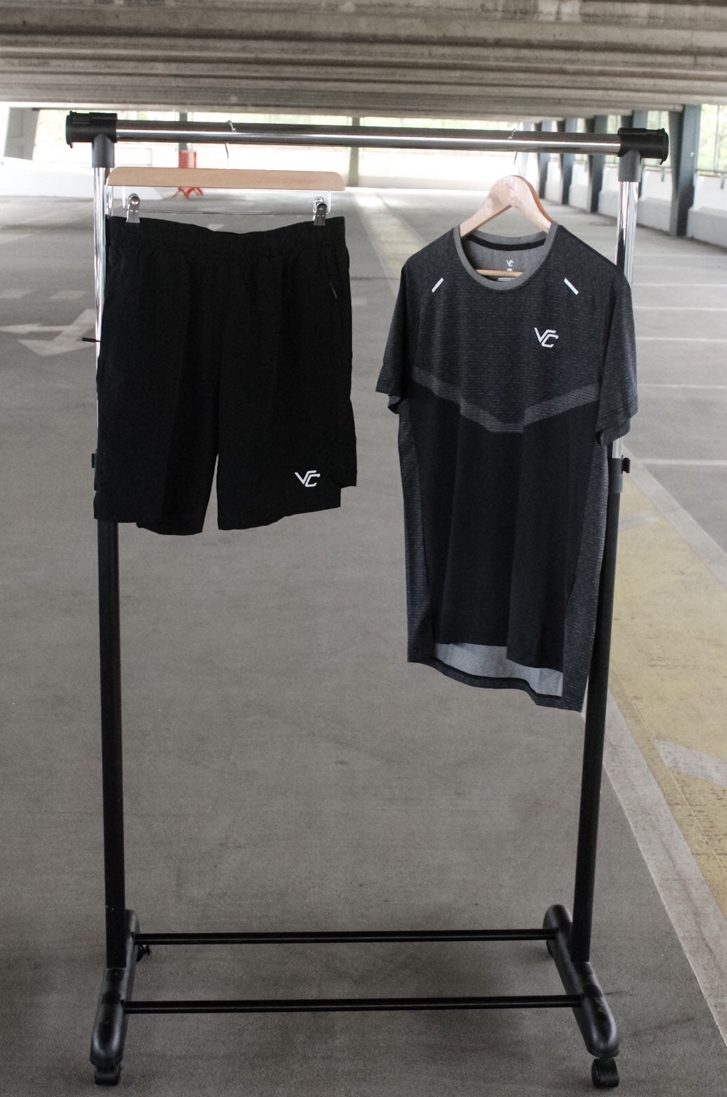 VC Essential Set ‘Black/Black’